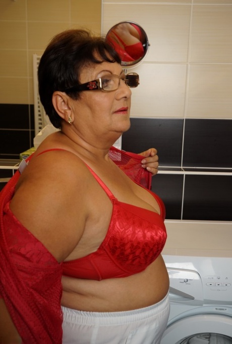 britisk amatør bestemor chubby vakker sex foto