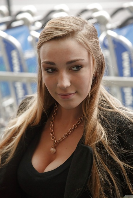 Kendra Sunderland toppstjerne img